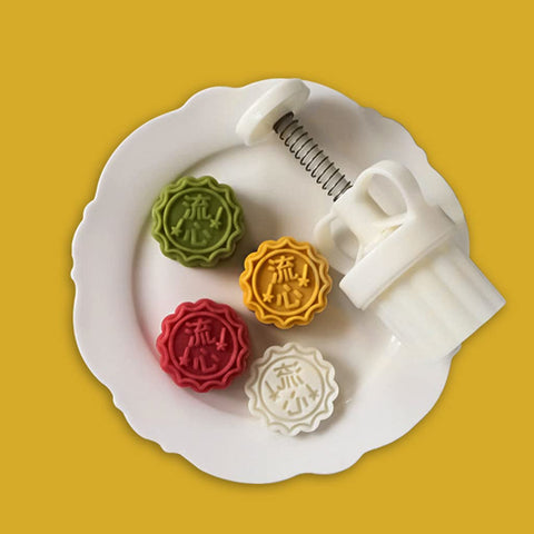 Floral Mooncake Mold Press – main view