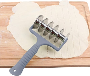 QLux Plastico Pastry Cutter - in use | Qamaira UAE