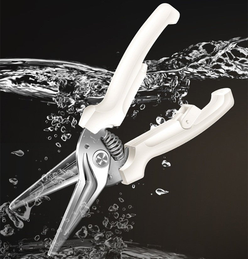 Kitchen Scissors Creative Magnetic Suction Household – close-up