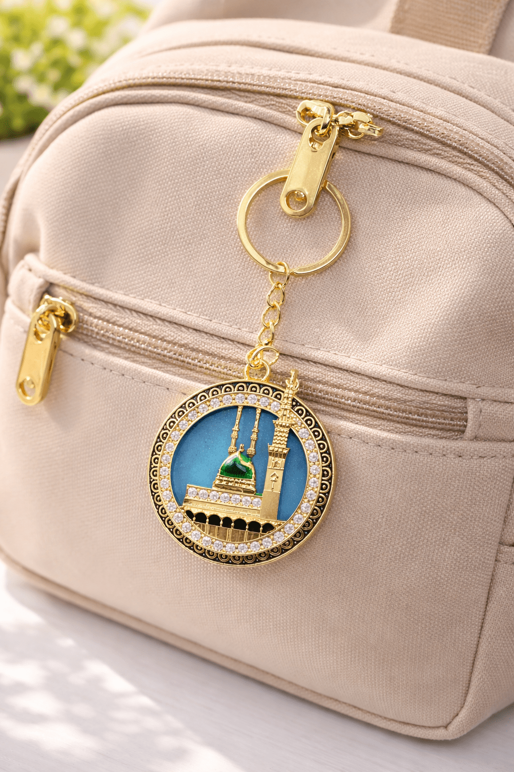 Masjid-e-Nabawi Round Rhinestone Keychain | Qamaira UAE