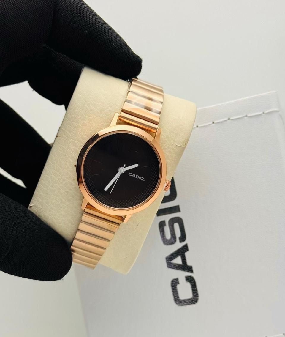 Women’s Analog Wrist Watch - details | Qamaira UAE